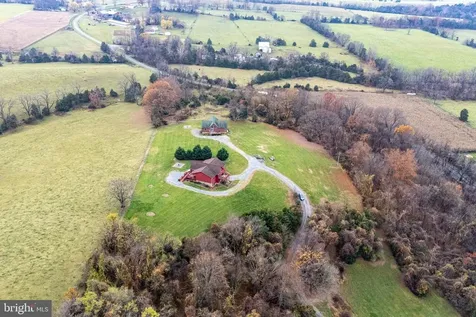 2225 Valley Burg Road Luray VA 22835