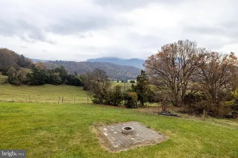 2225 Valley Burg Road Luray VA 22835