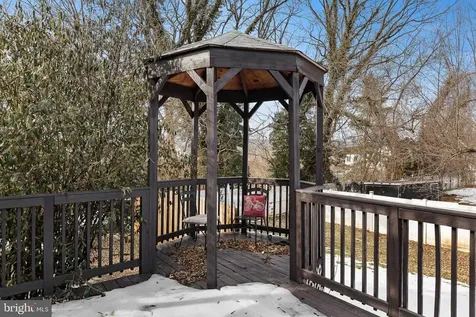 115 Page Street E Luray VA 22835
