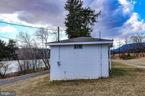 Riverbend Drive Luray VA 22835