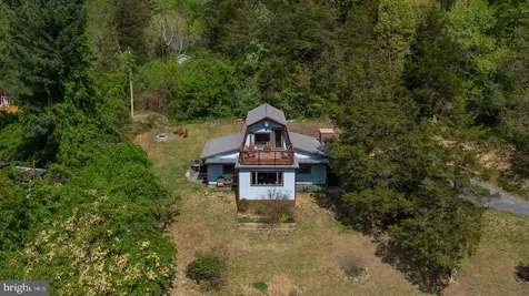 6261 Page Valley Road S Luray VA 22835