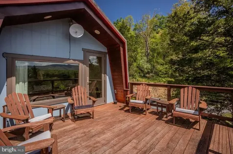 6261 Page Valley Road S Luray VA 22835