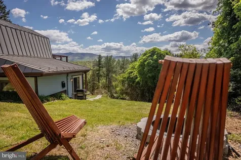 6261 Page Valley Road S Luray VA 22835