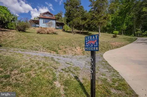 6261 Page Valley Road S Luray VA 22835