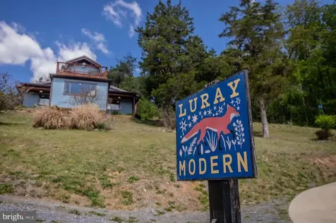 6261 Page Valley Road S Luray VA 22835