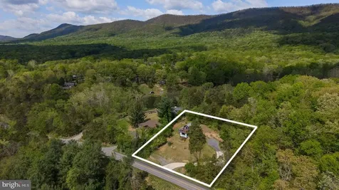 6261 Page Valley Road S Luray VA 22835
