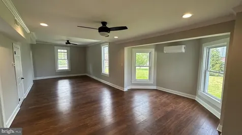 206 2nd Street Shenandoah VA 22849