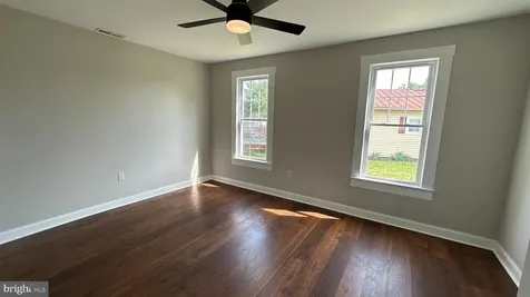 206 2nd Street Shenandoah VA 22849