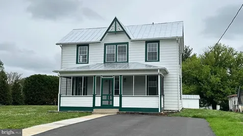 206 2nd Street Shenandoah VA 22849
