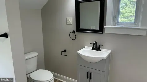 206 2nd Street Shenandoah VA 22849