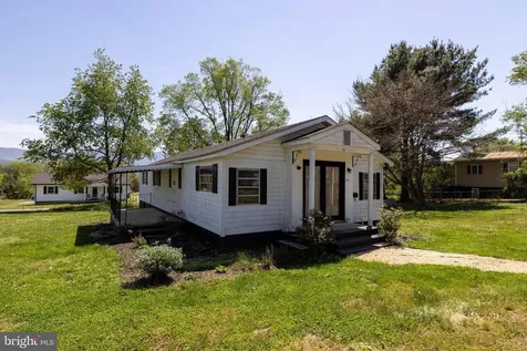 411 Fourth Street Luray VA 22835