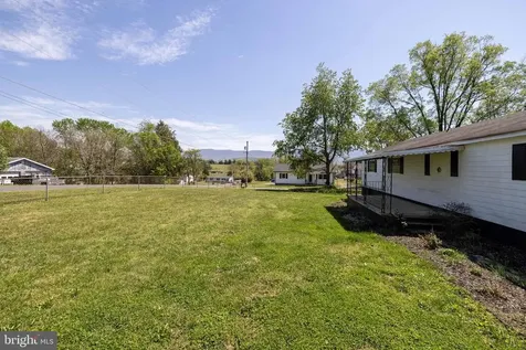 411 Fourth Street Luray VA 22835