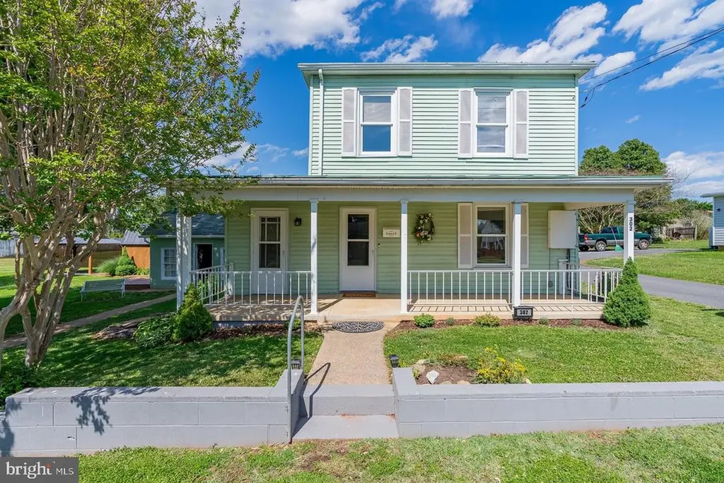 302 Woodland Avenue Luray VA 22835