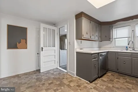 302 Woodland Avenue Luray VA 22835