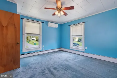 302 Woodland Avenue Luray VA 22835