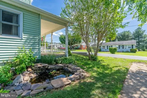 302 Woodland Avenue Luray VA 22835