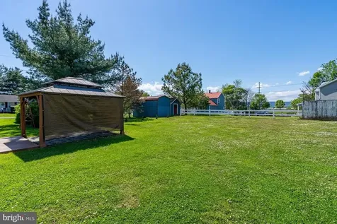 302 Woodland Avenue Luray VA 22835