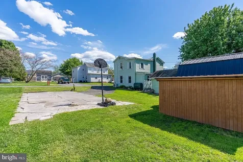 302 Woodland Avenue Luray VA 22835