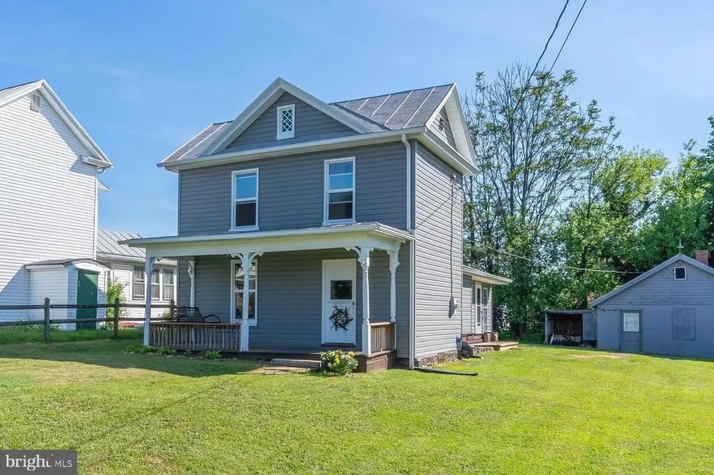33 Marye Lane N Luray VA 22835