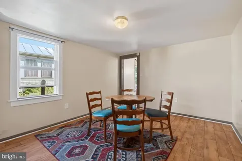 33 Marye Lane N Luray VA 22835