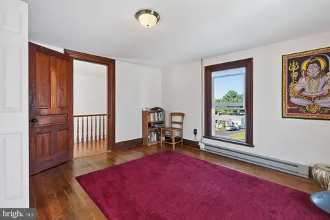 33 Marye Lane N Luray VA 22835