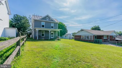 33 Marye Lane N Luray VA 22835