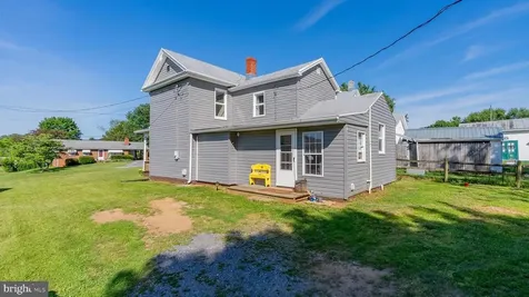33 Marye Lane N Luray VA 22835