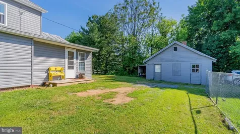 33 Marye Lane N Luray VA 22835