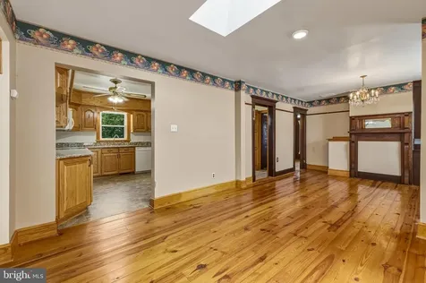 606 First Street S Shenandoah VA 22849