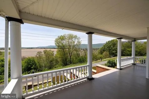 606 First Street S Shenandoah VA 22849