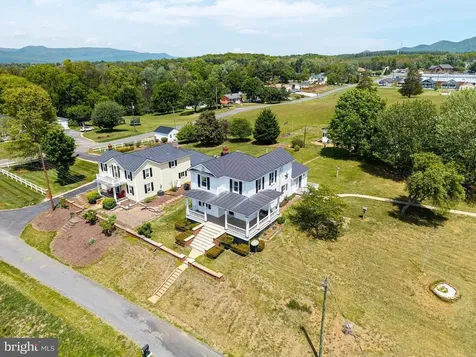 606 First Street S Shenandoah VA 22849