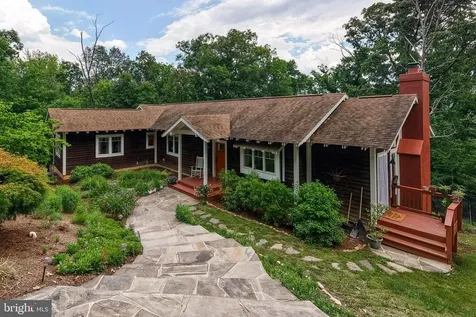 801 Woodside Drive Rileyville VA 22650