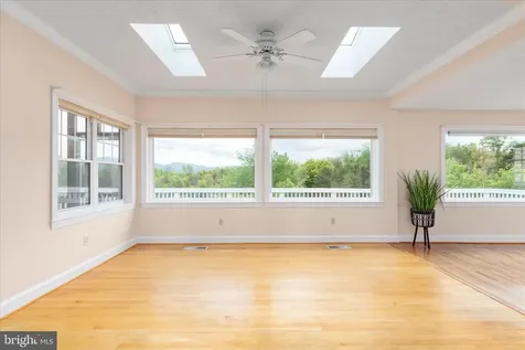 1050 Almond Drive Luray VA 22835