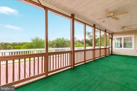 1050 Almond Drive Luray VA 22835