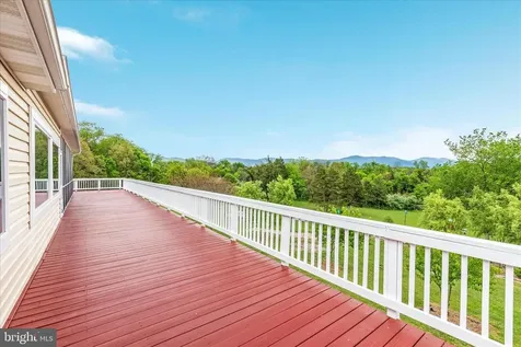 1050 Almond Drive Luray VA 22835