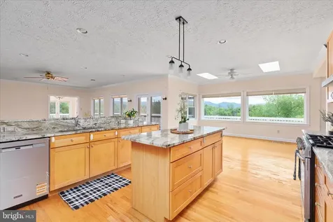 1050 Almond Drive Luray VA 22835