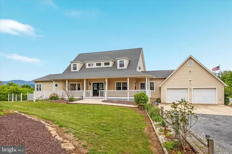 1050 Almond Drive Luray VA 22835