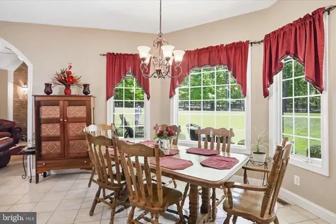 524 Mcdaniel Lane S Shenandoah VA 22849