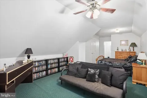 524 Mcdaniel Lane S Shenandoah VA 22849