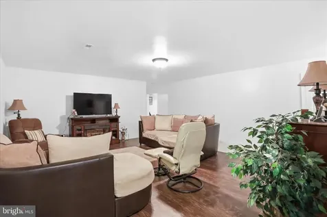 524 Mcdaniel Lane S Shenandoah VA 22849