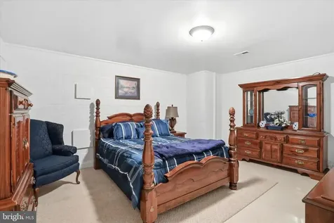 524 Mcdaniel Lane S Shenandoah VA 22849