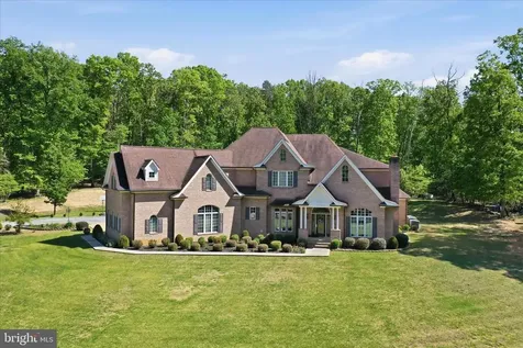 524 Mcdaniel Lane S Shenandoah VA 22849