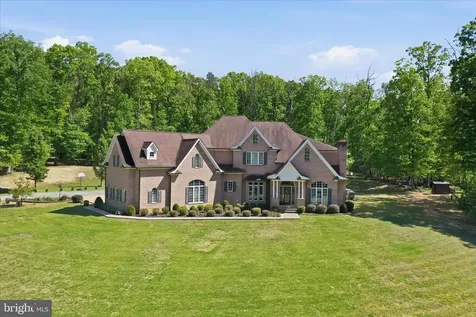524 Mcdaniel Lane S Shenandoah VA 22849