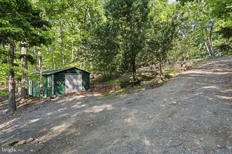 Park View Lane Shenandoah VA 22849