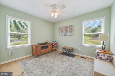 10 Cumbia Avenue Luray VA 22835