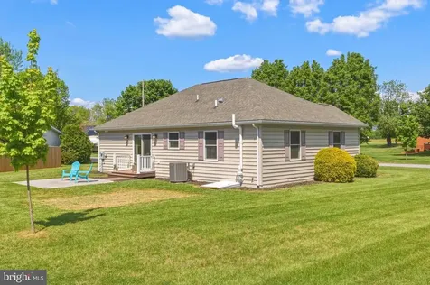 10 Cumbia Avenue Luray VA 22835
