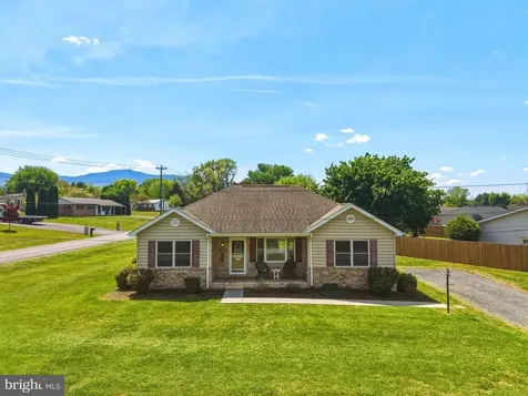 10 Cumbia Avenue Luray VA 22835