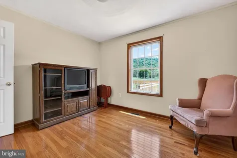 6315 Ida Road Stanley VA 22851