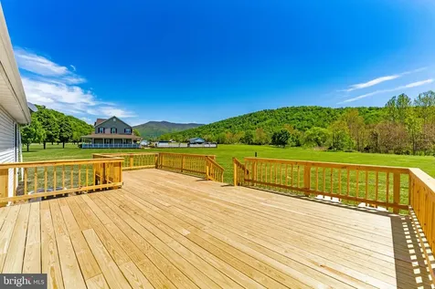 6315 Ida Road Stanley VA 22851