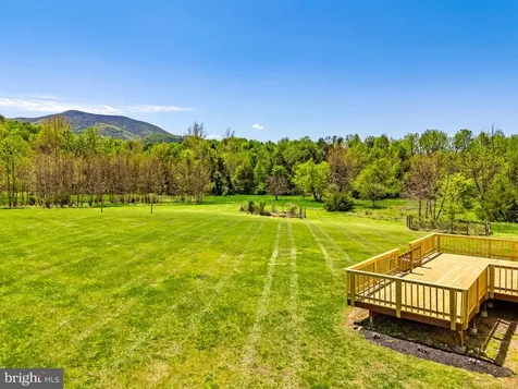 6315 Ida Road Stanley VA 22851